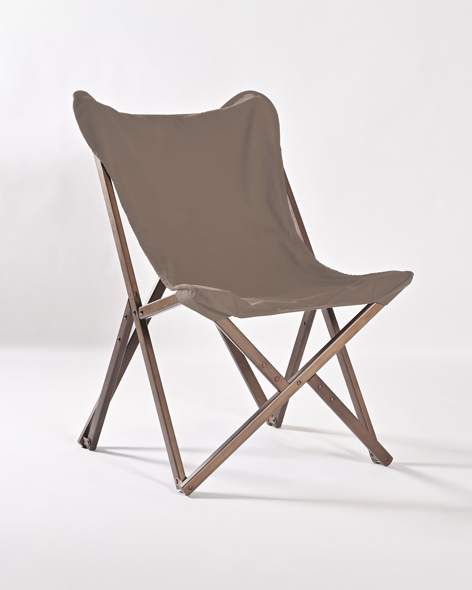 Lounge Chair (Brown Oak)