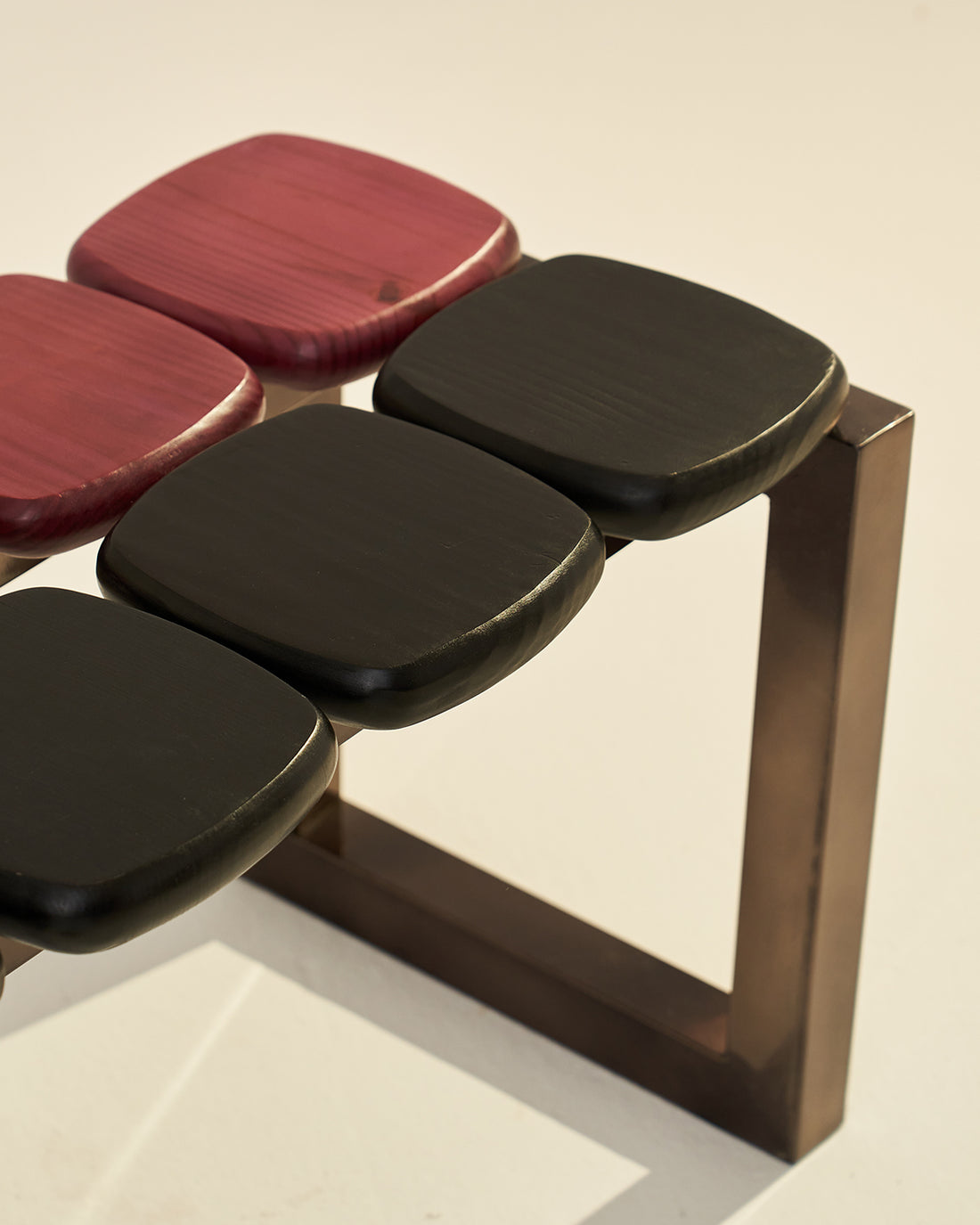 Blok Bench by LMNOH