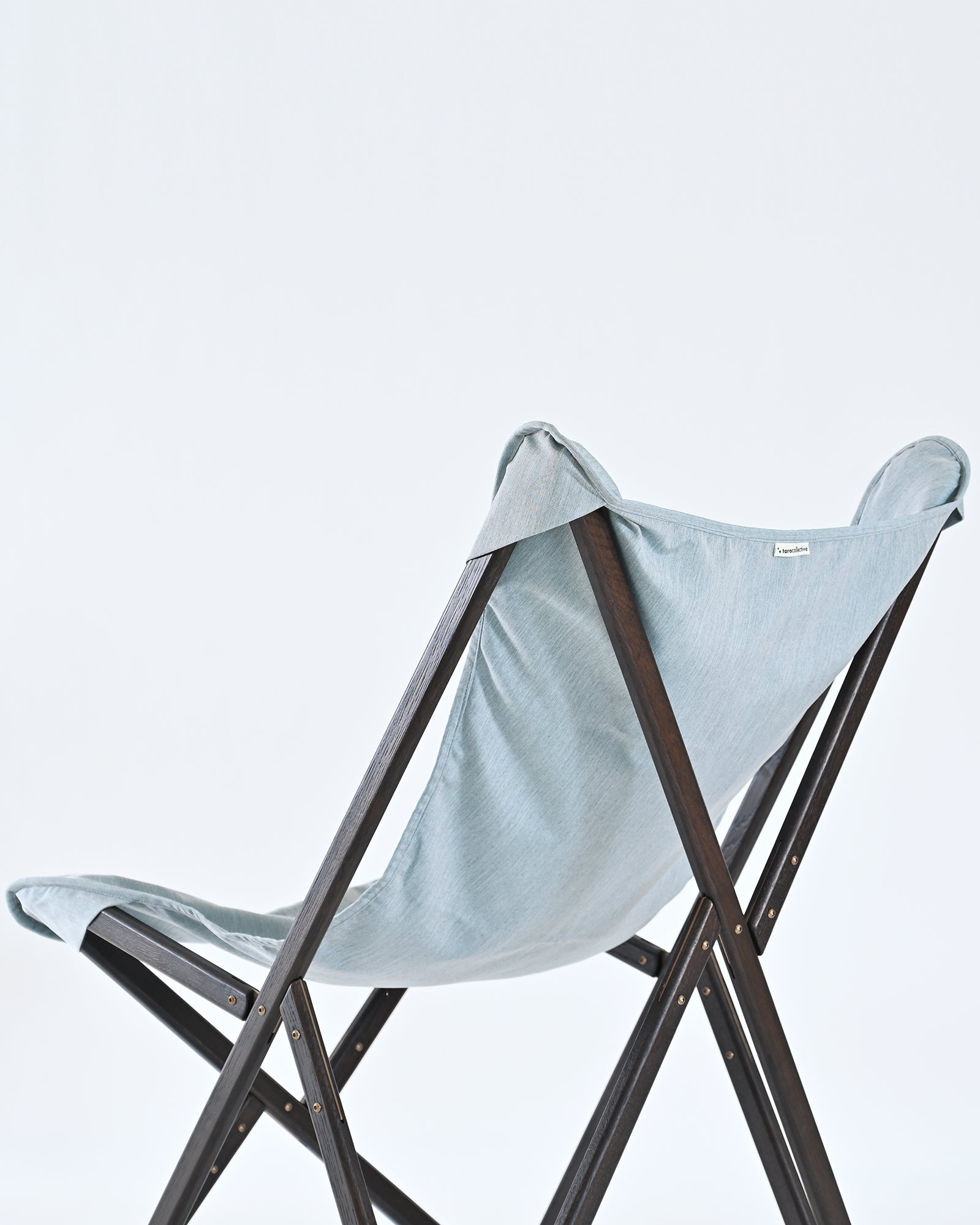 Lounge Chair (Dark Brown Oak)